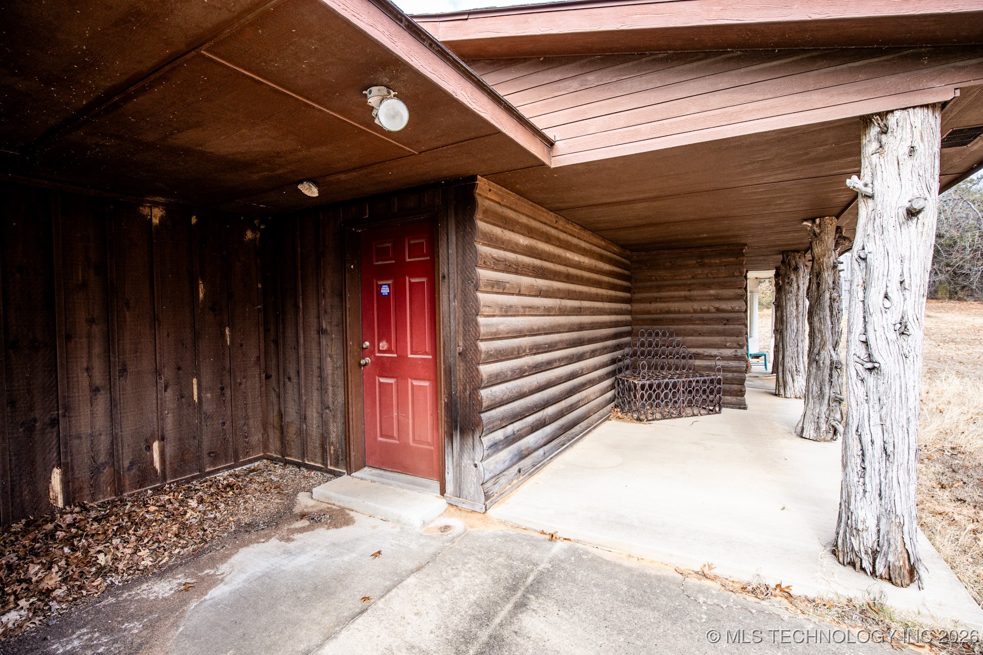 2100 Ahloso Road