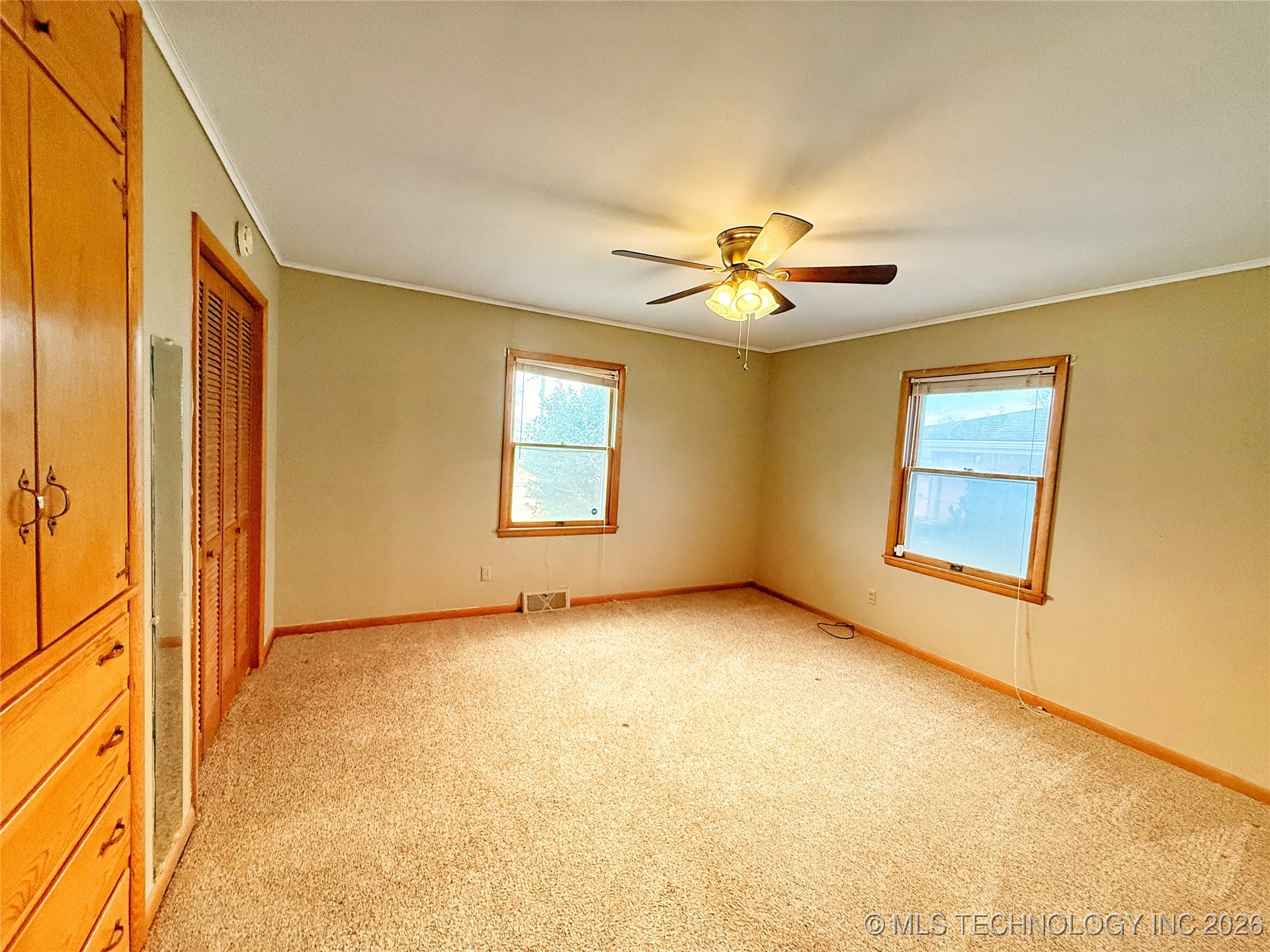 2106 N Quincy