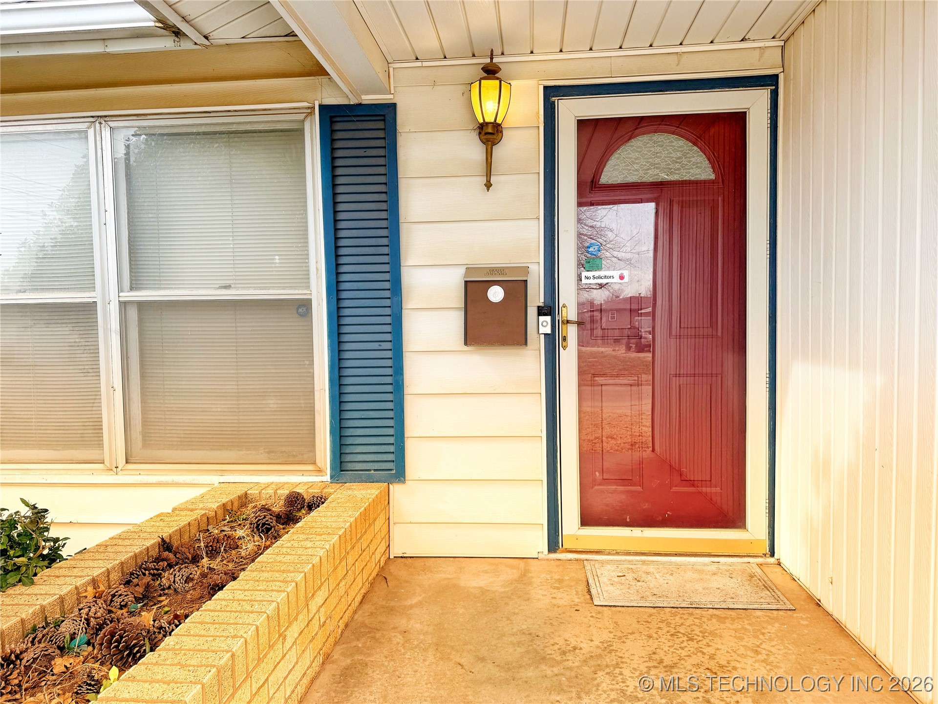 2106 N Quincy