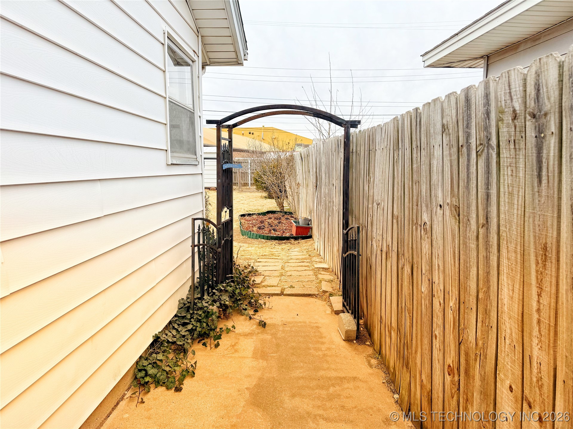 2106 N Quincy