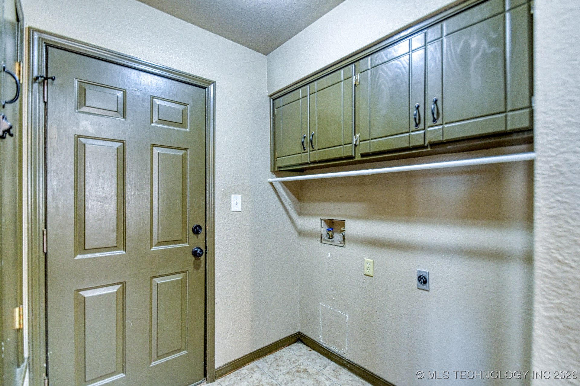 16057 County Road 3536