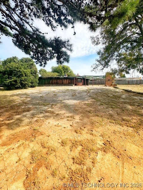 1116 N Gulf