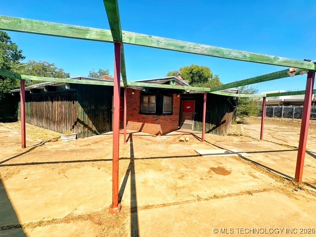 1116 N Gulf