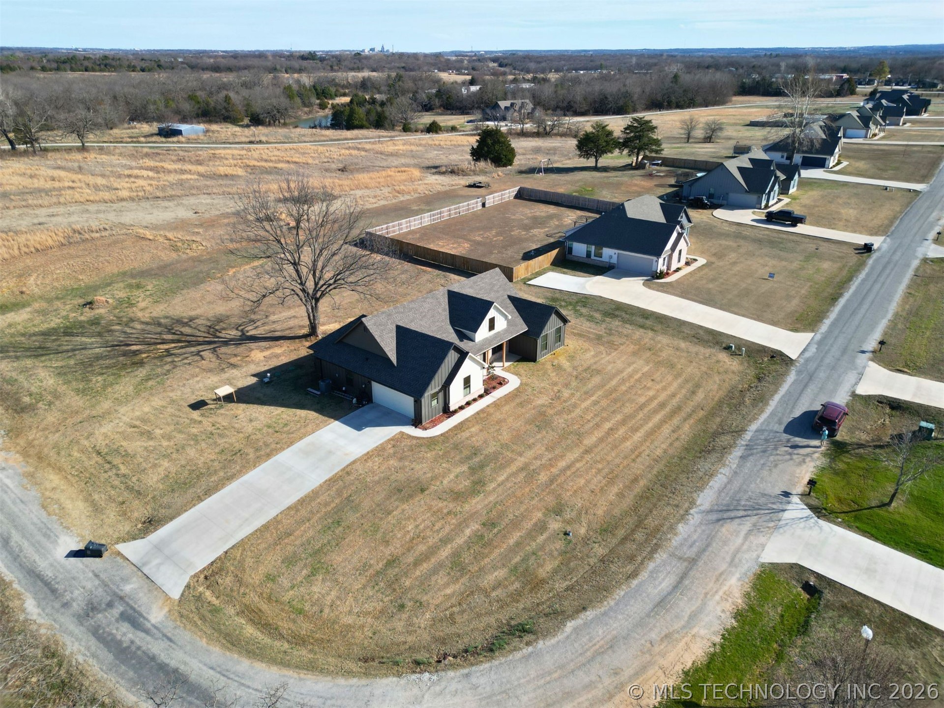 11908 County Road 3513 Loop