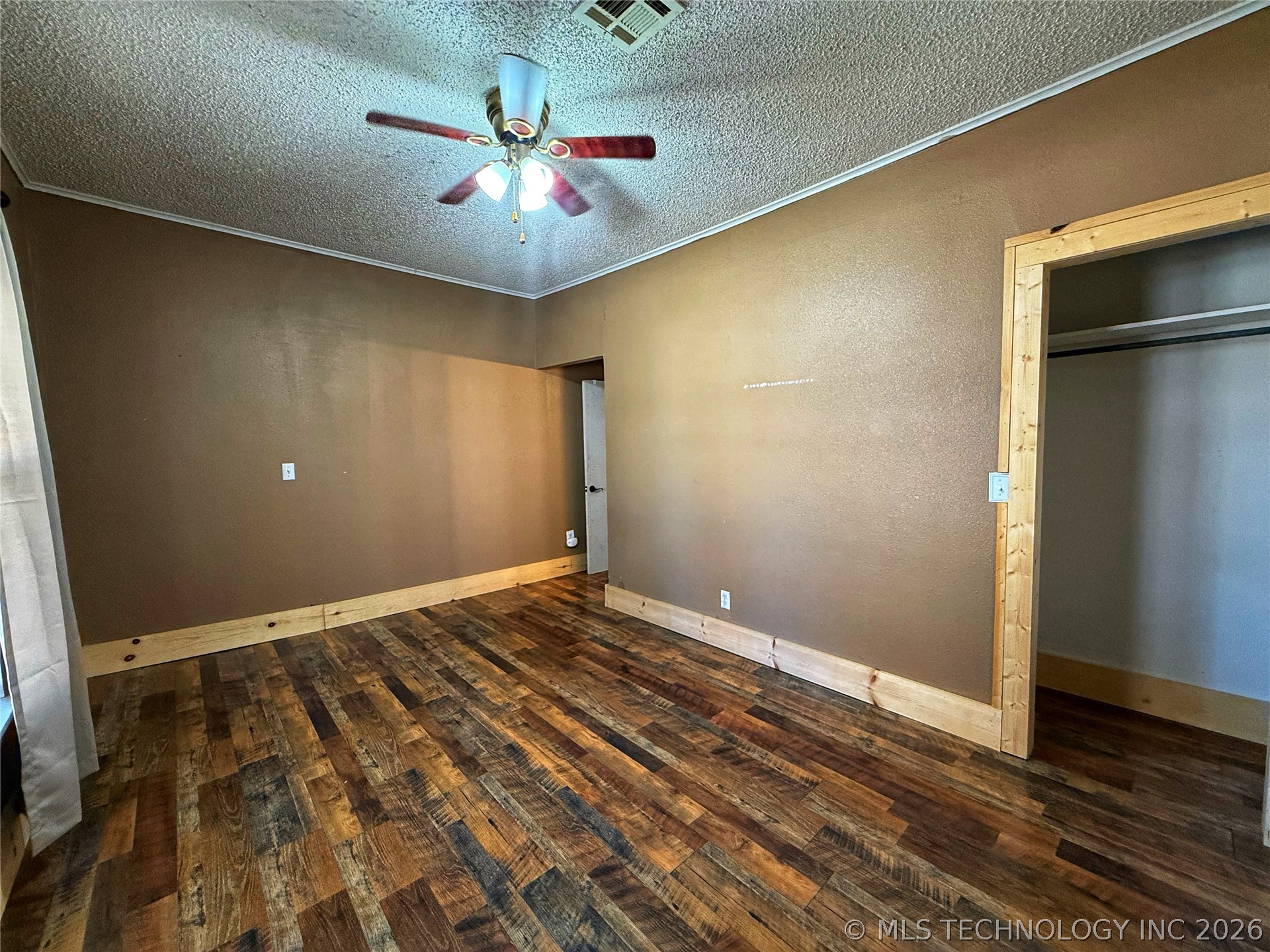 715 N Burgess