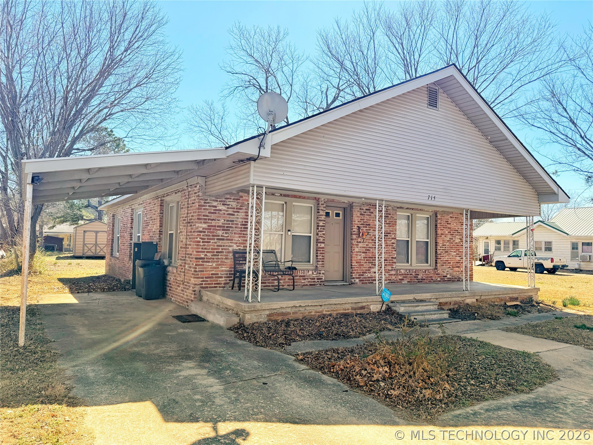 715 N Burgess