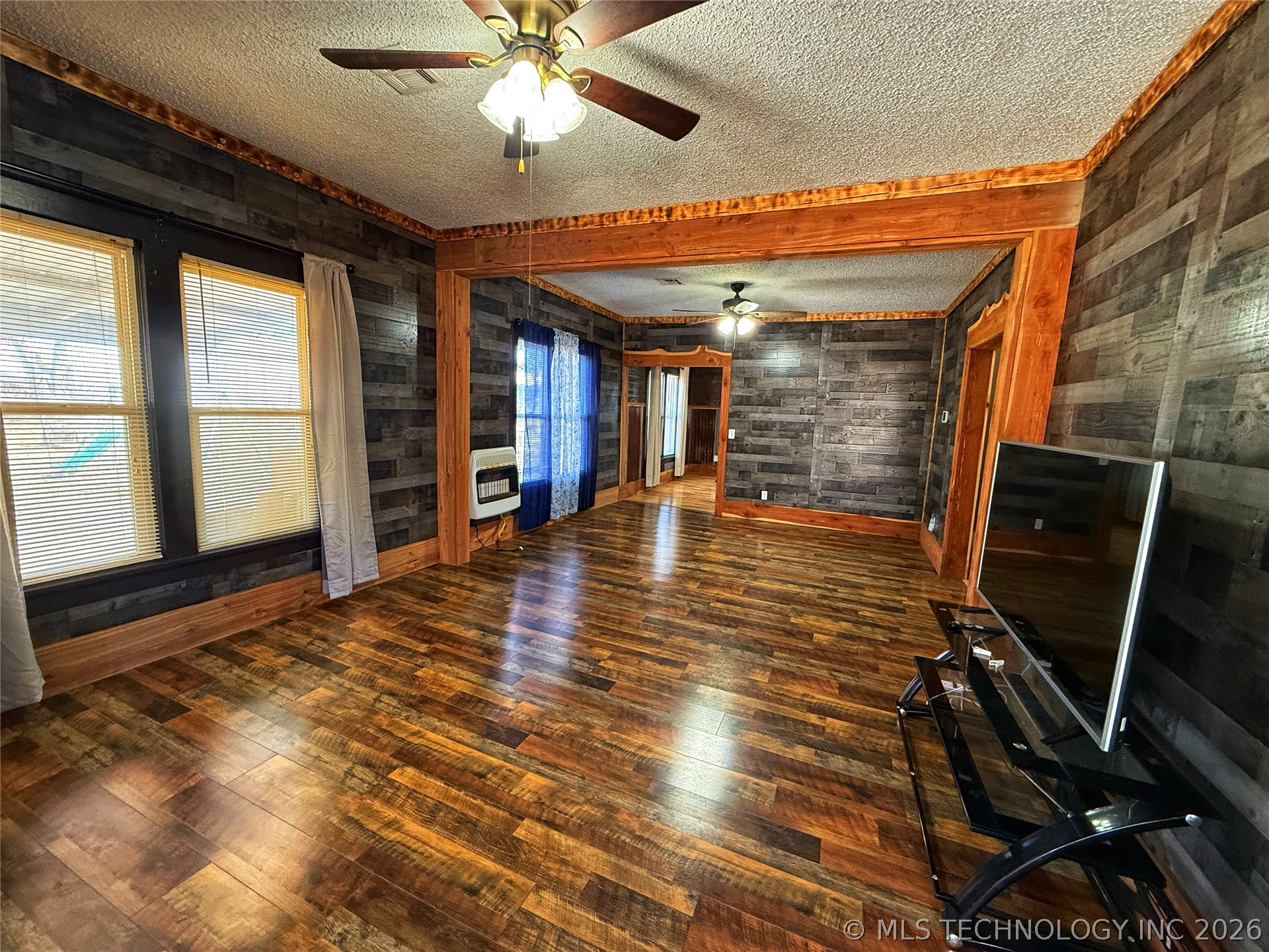 715 N Burgess