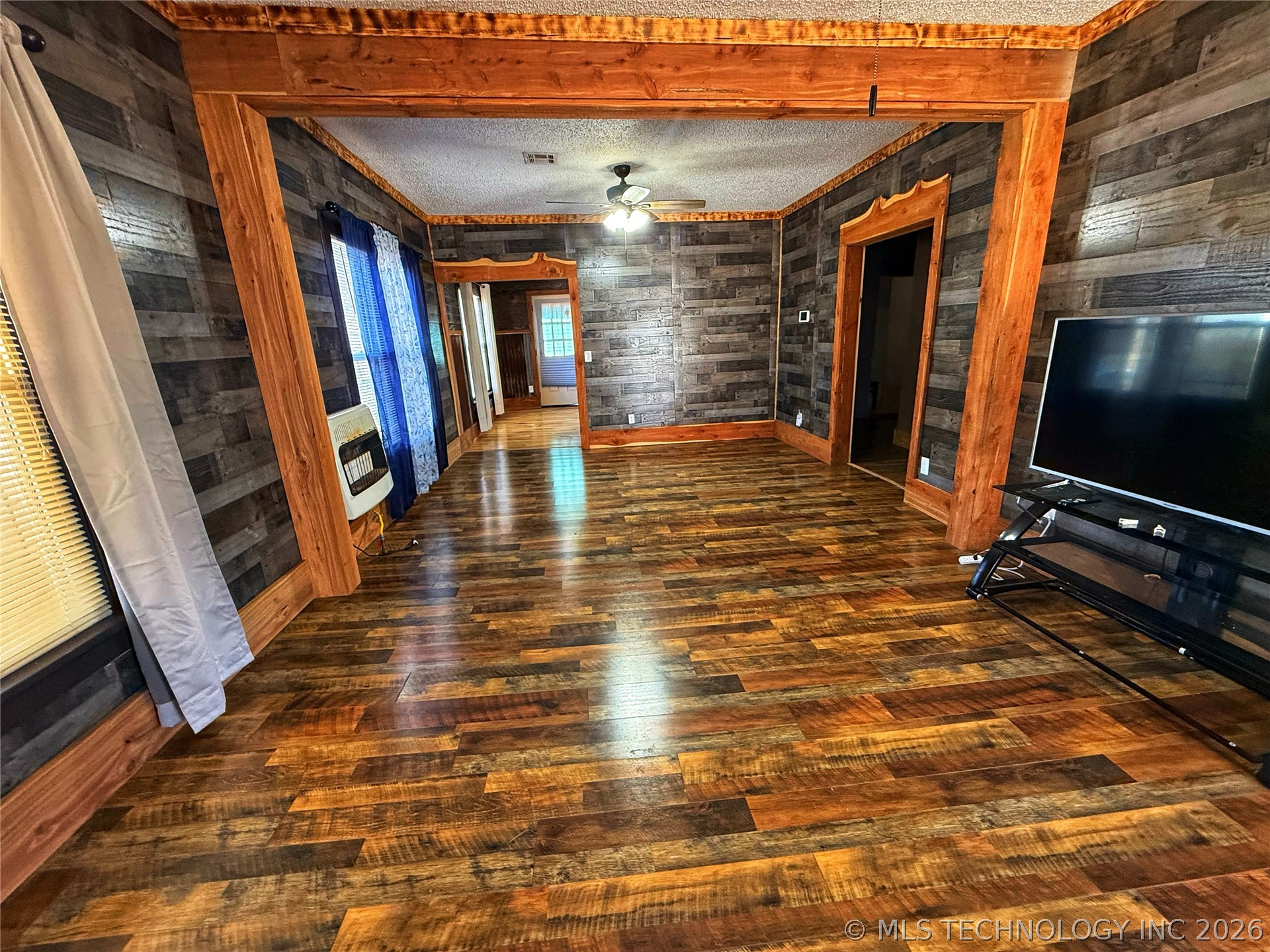 715 N Burgess