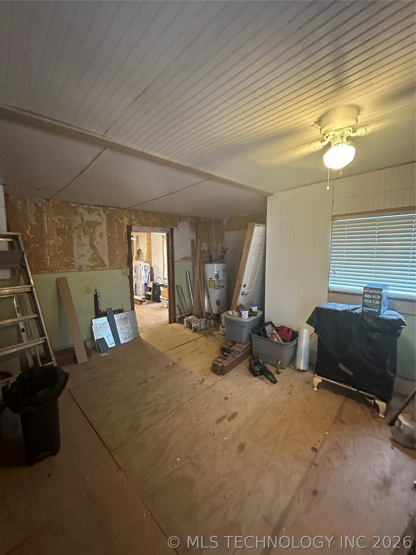 201 W Broadway