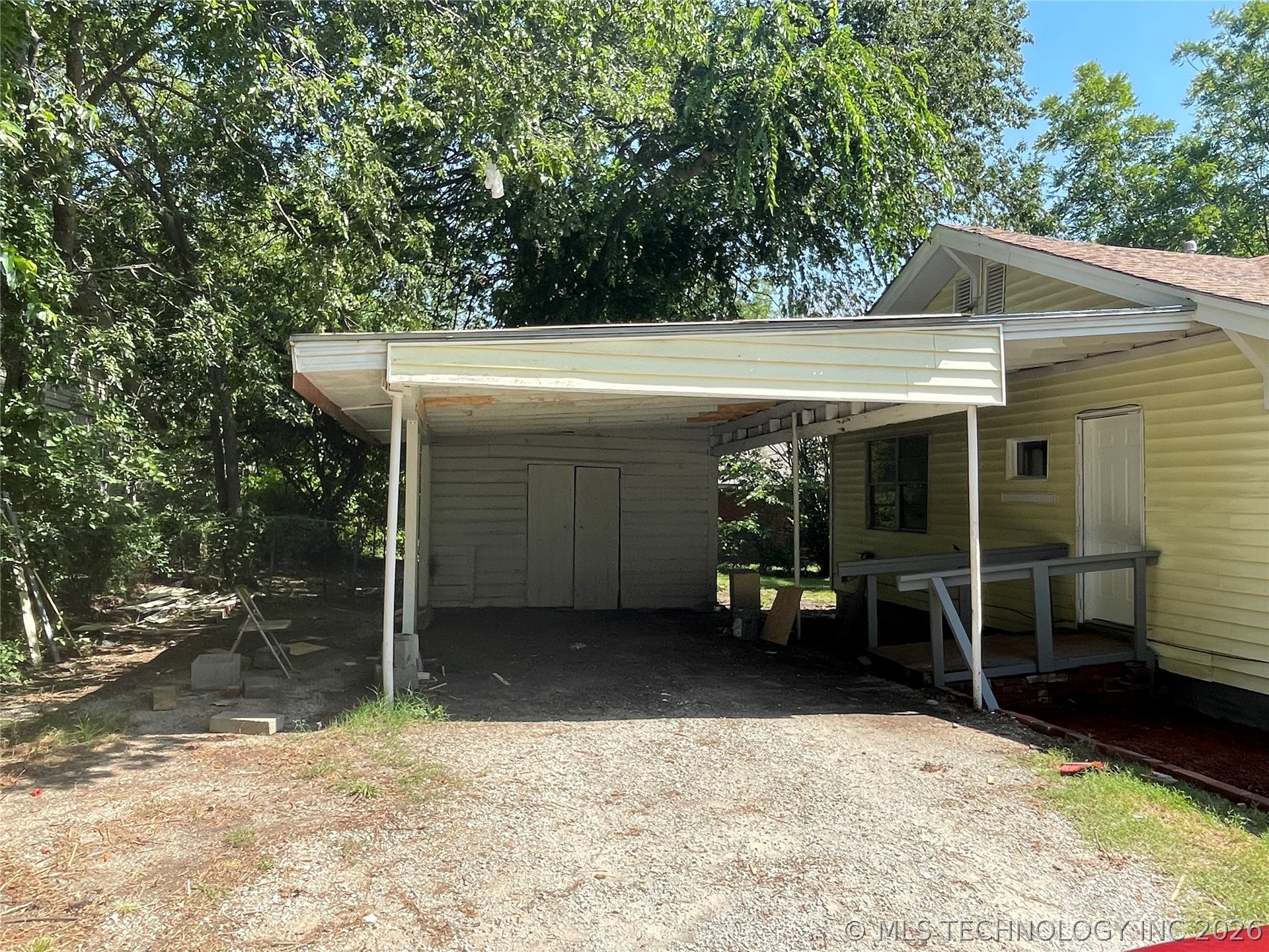 500 W 16 Street