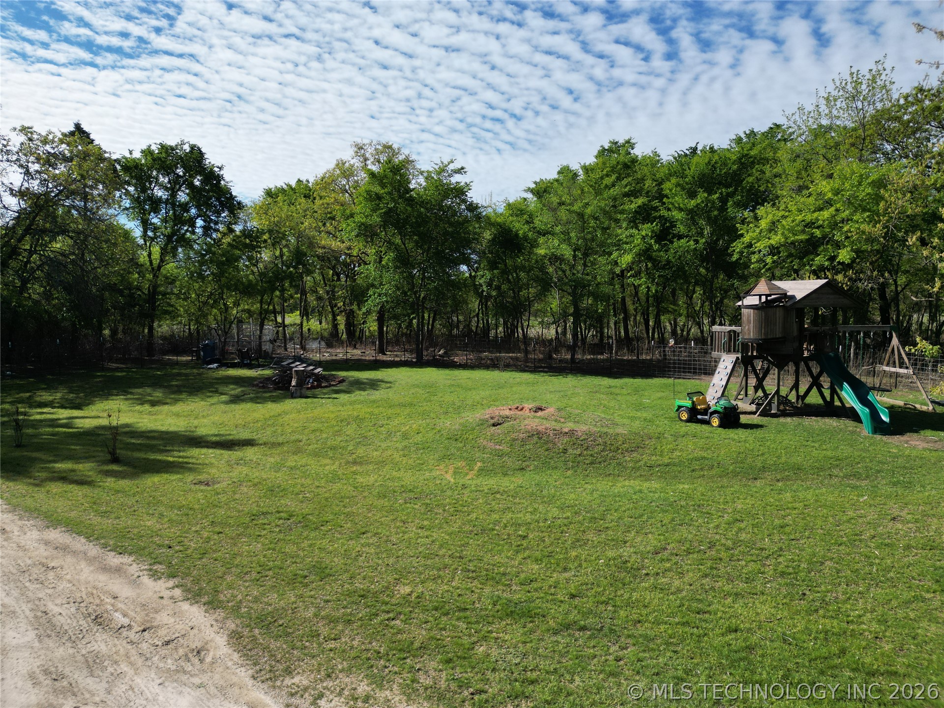 15912 County Road 1592