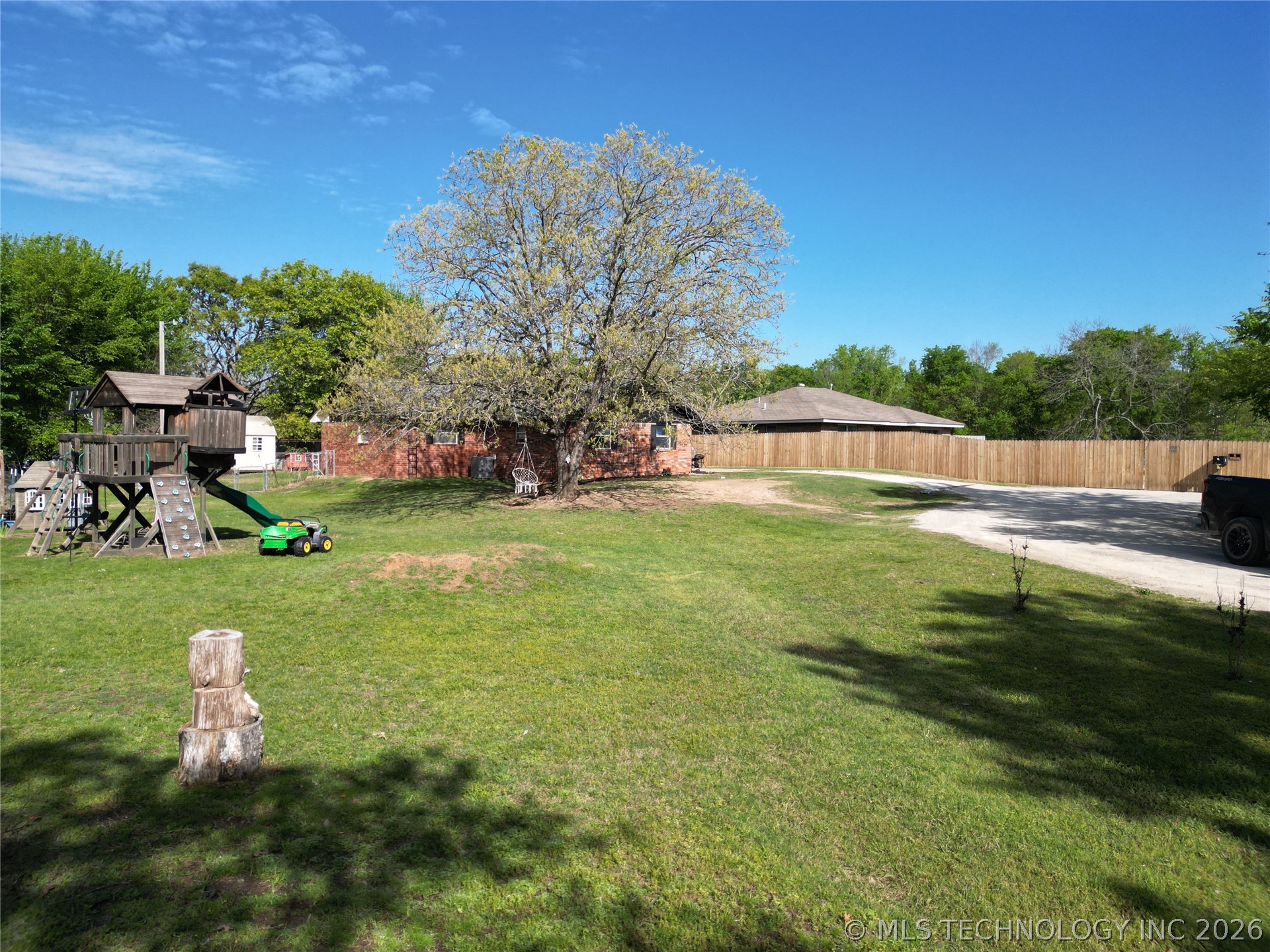 15912 County Road 1592