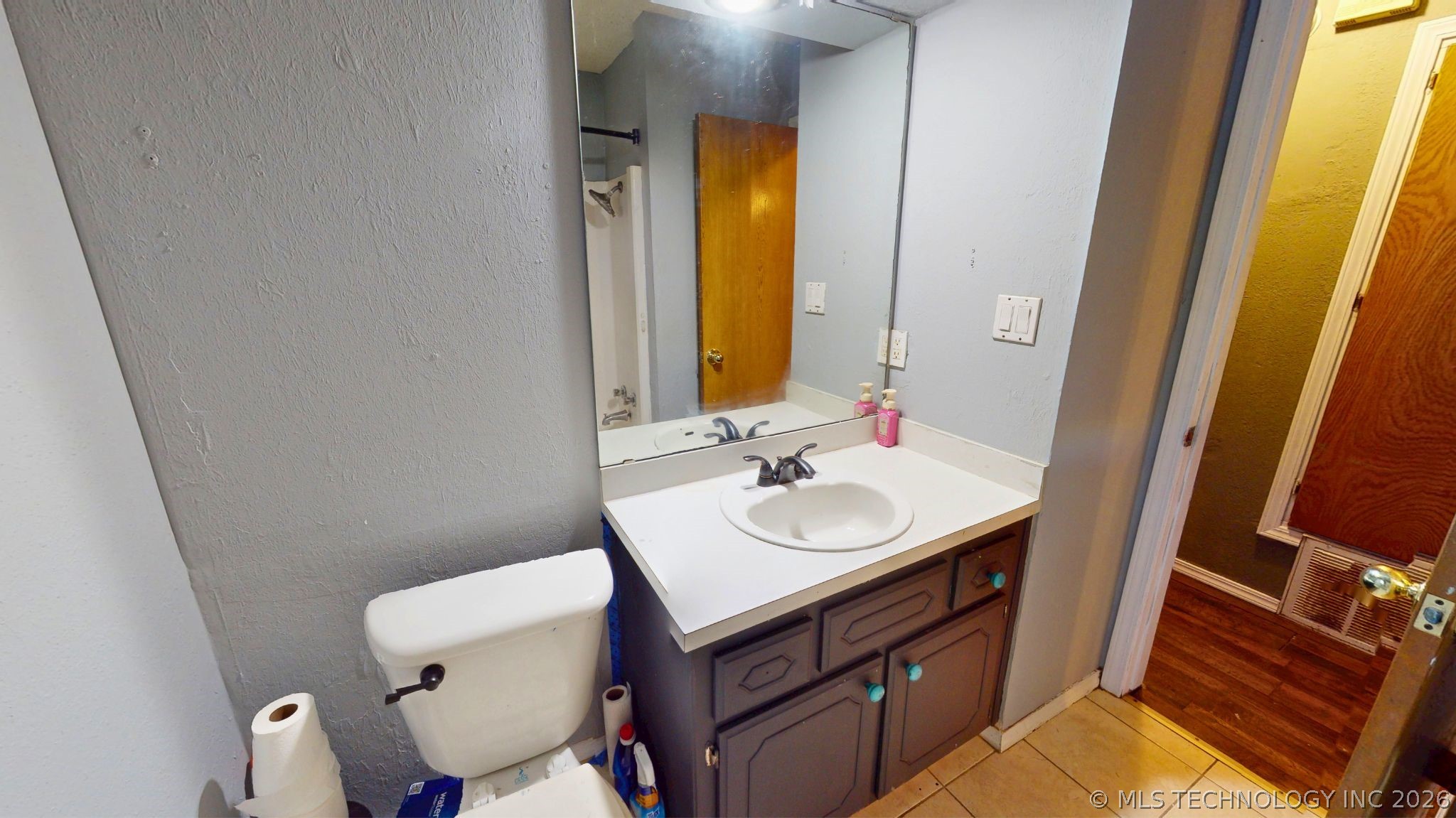15912 County Road 1592