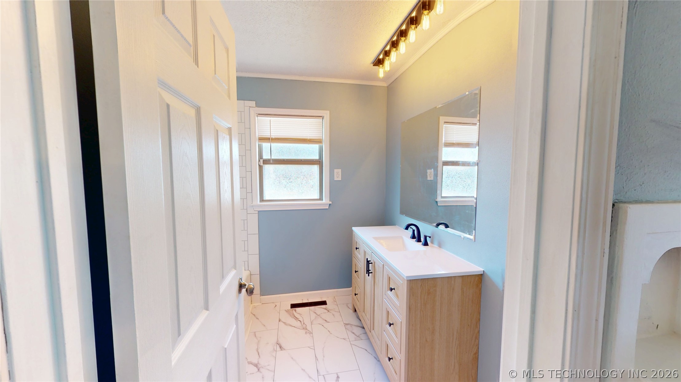 520 N Crownpoint Drive