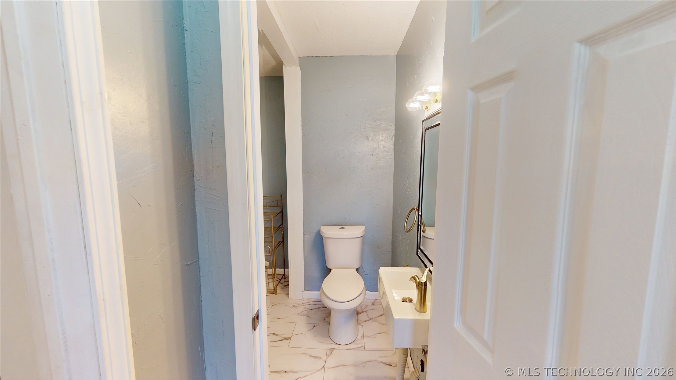 520 N Crownpoint Drive