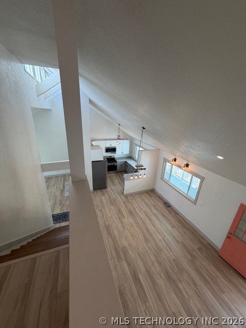 7180 Country Hollow