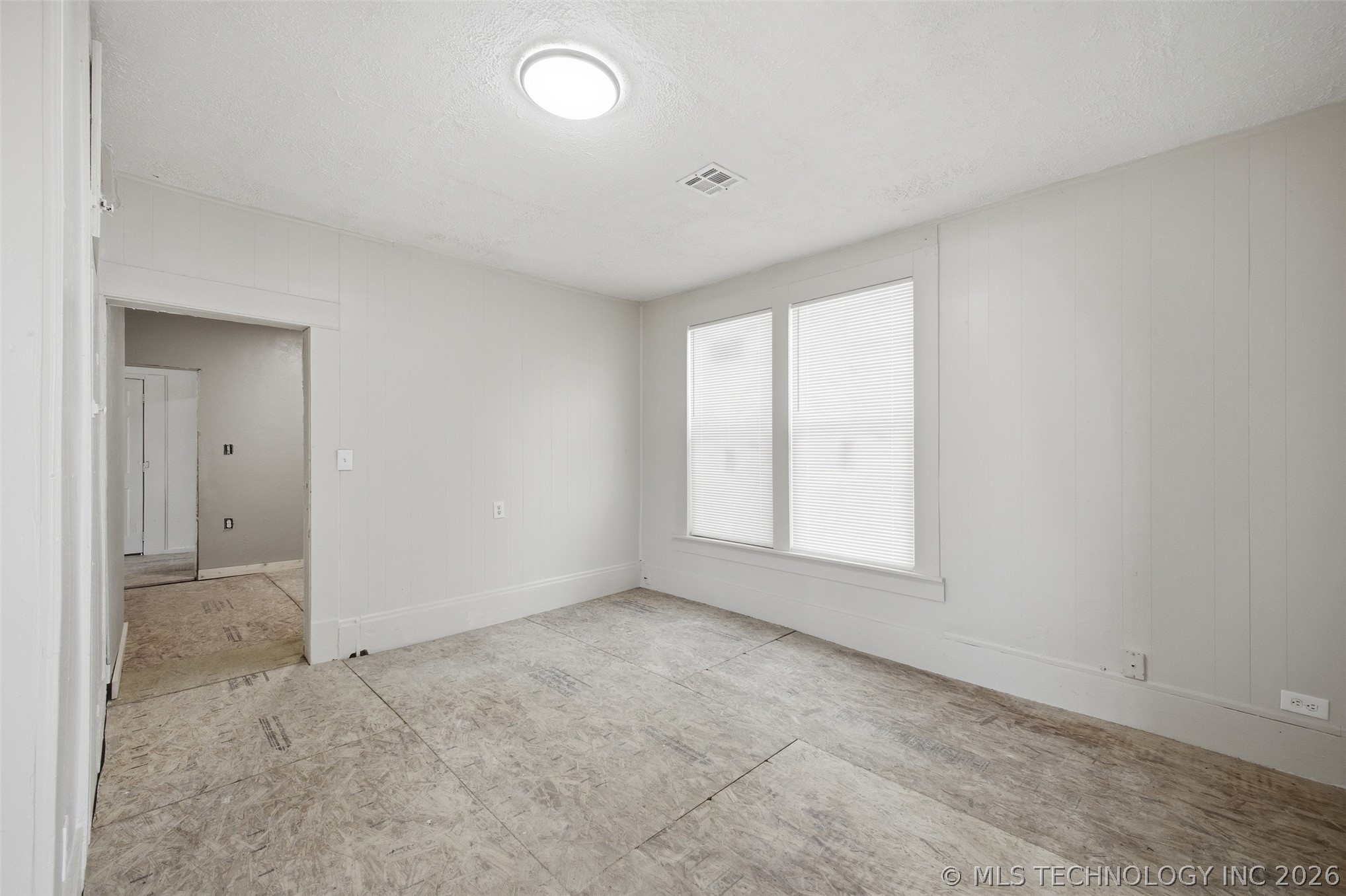 630 W 8th