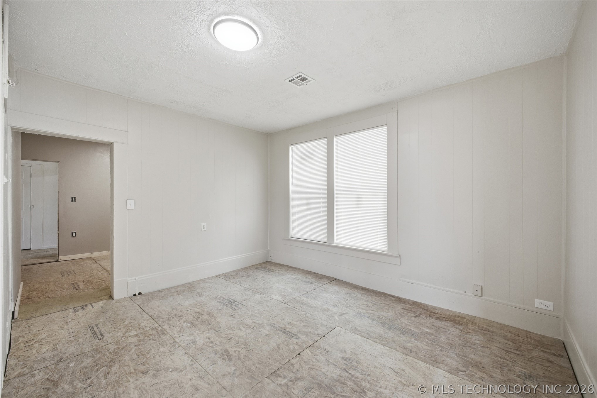 630 W 8th