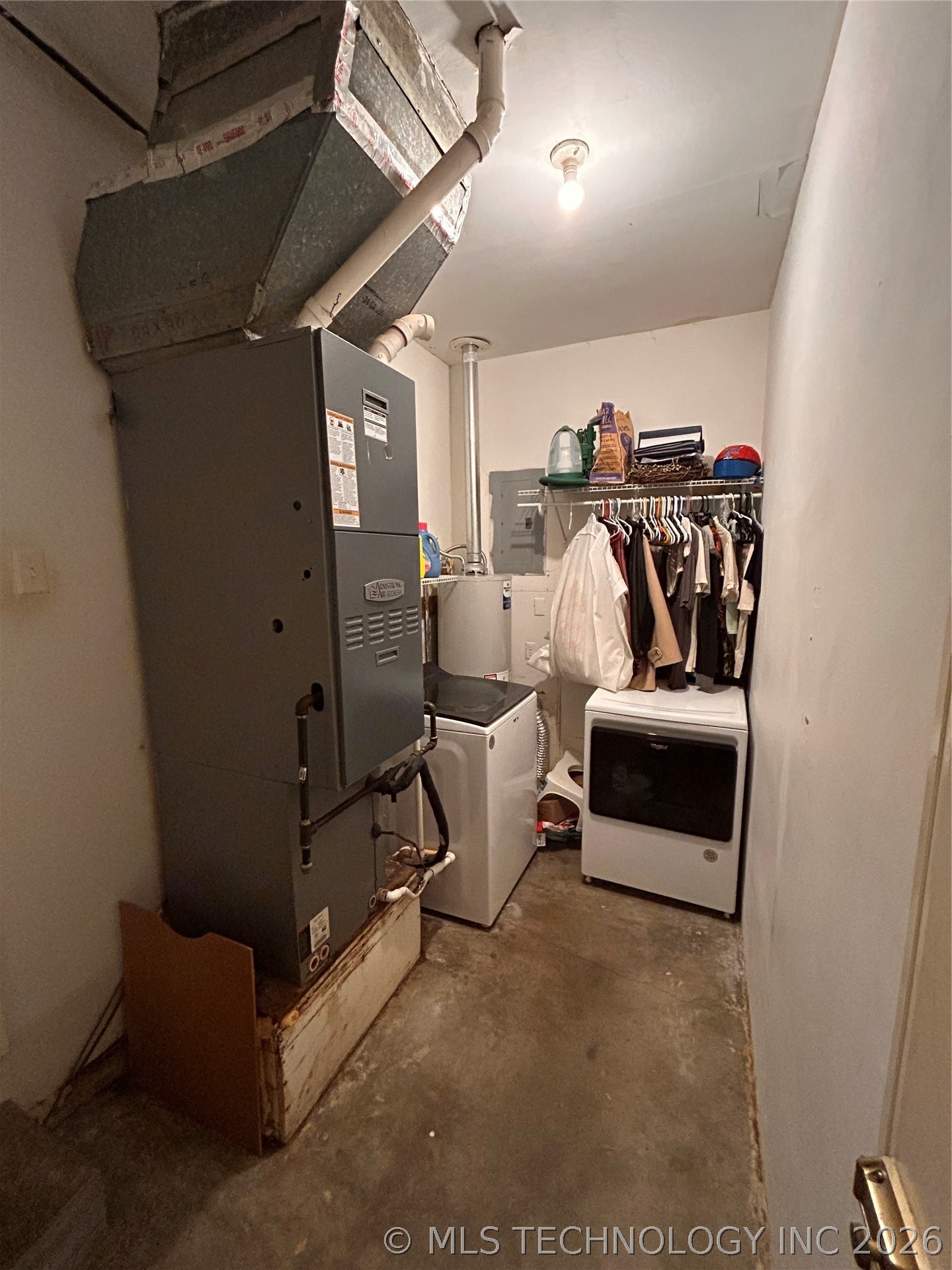 123 E 15th