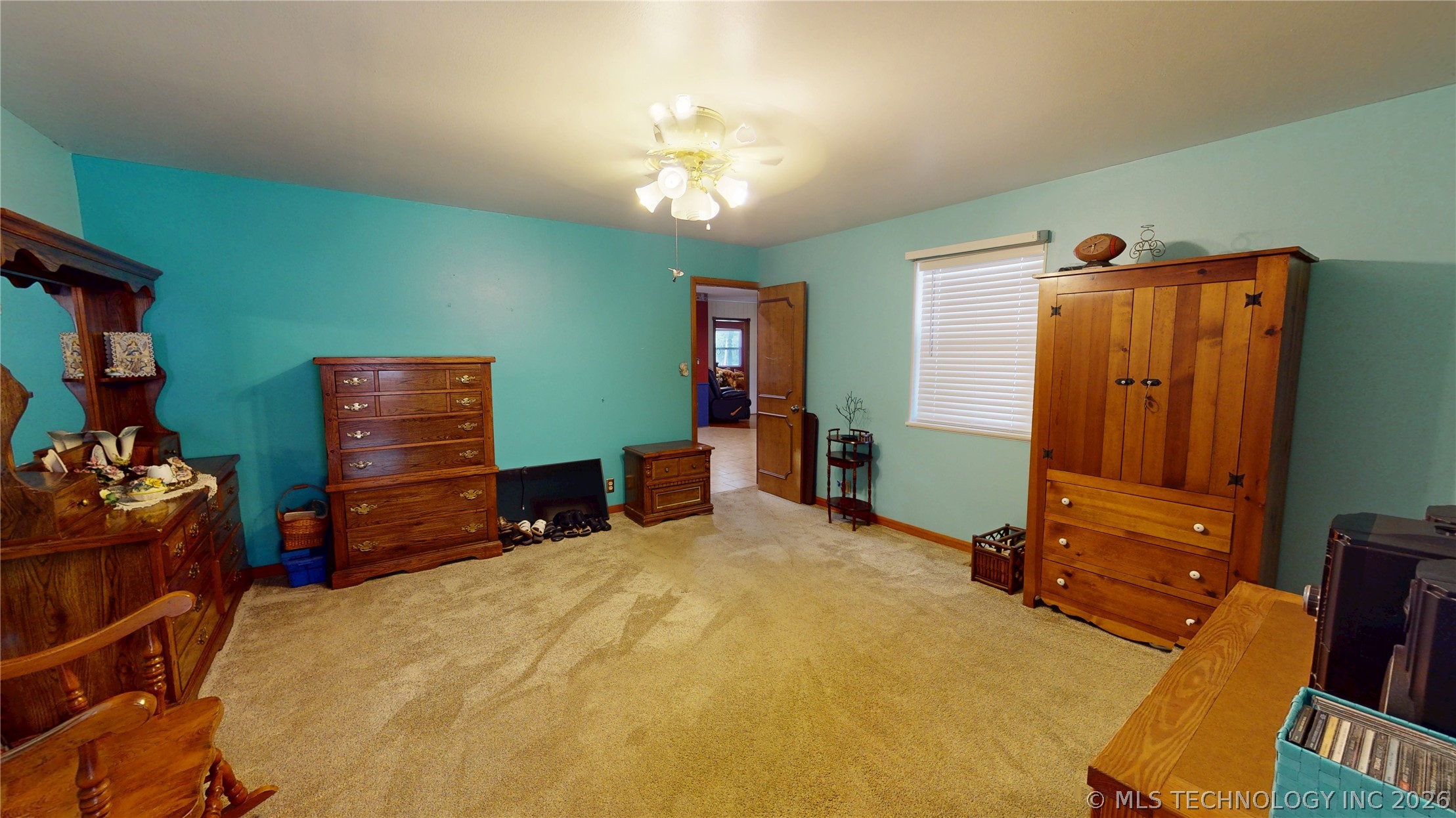 1005 S Broadway