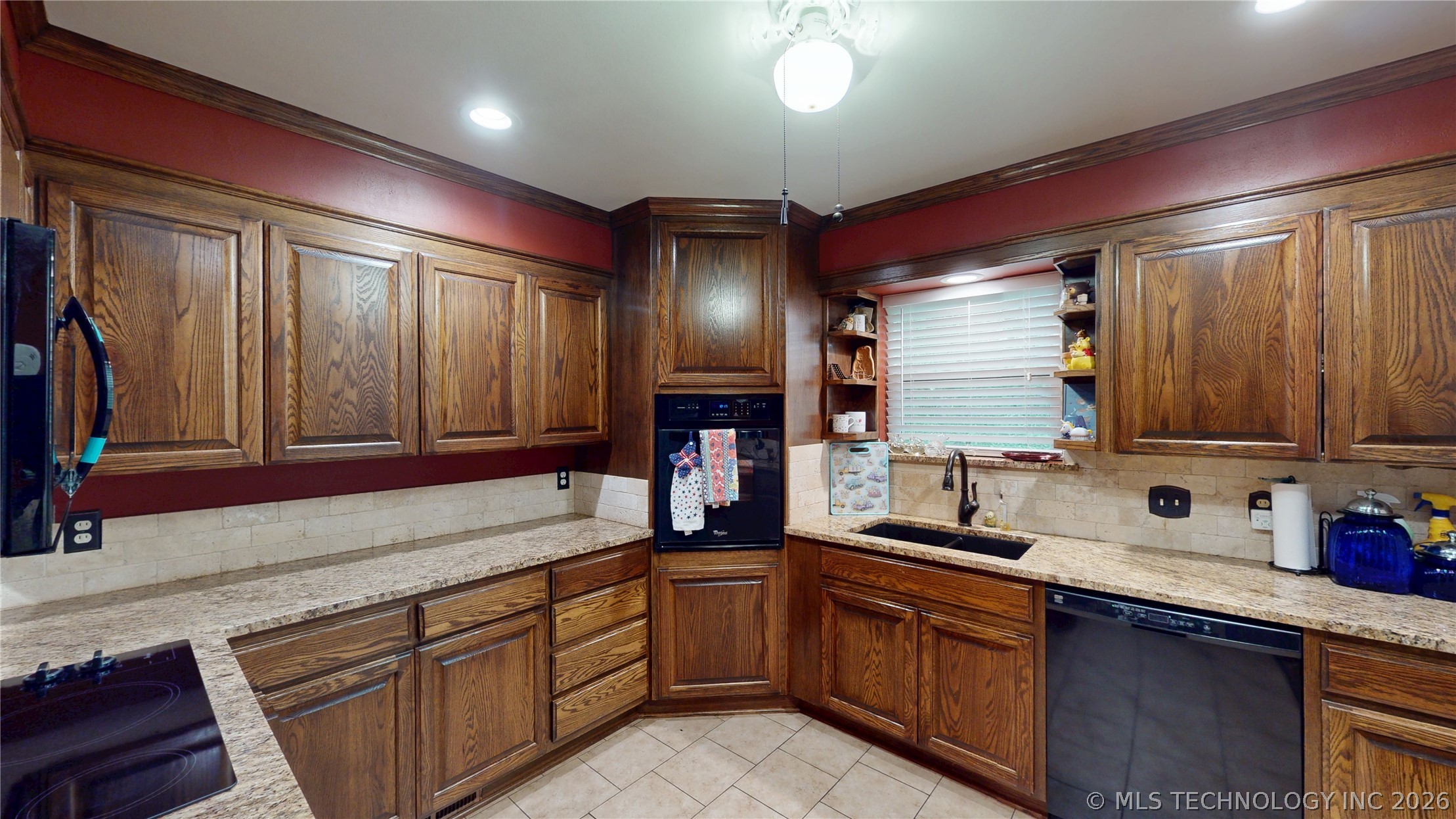 1005 S Broadway