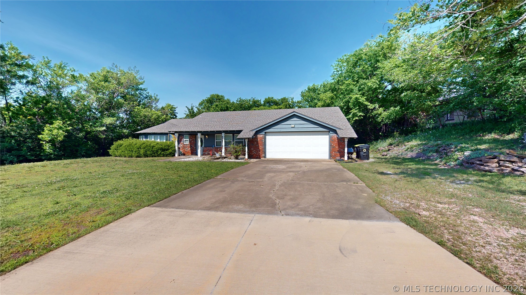 1005 S Broadway