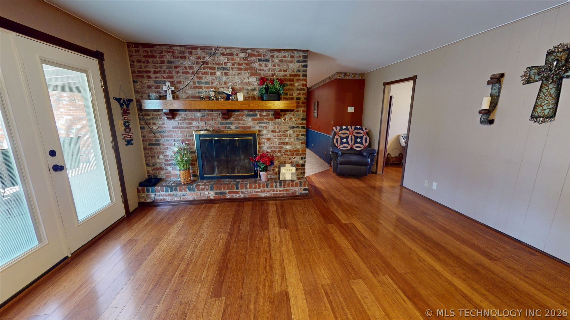 1005 S Broadway