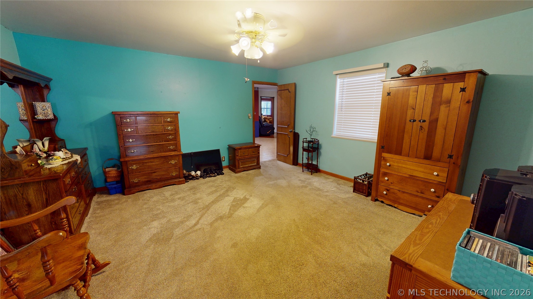 1005 S Broadway