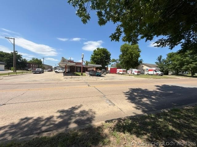 200 N Hinckley