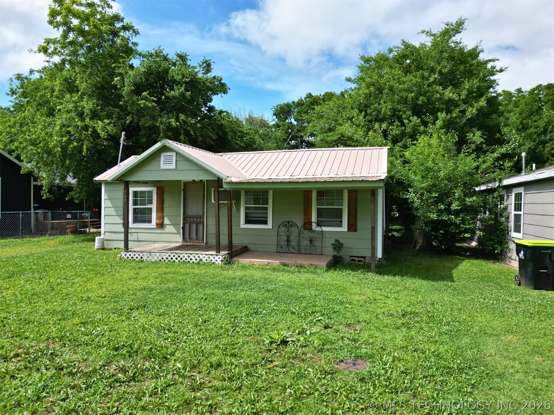 708 W 3rd