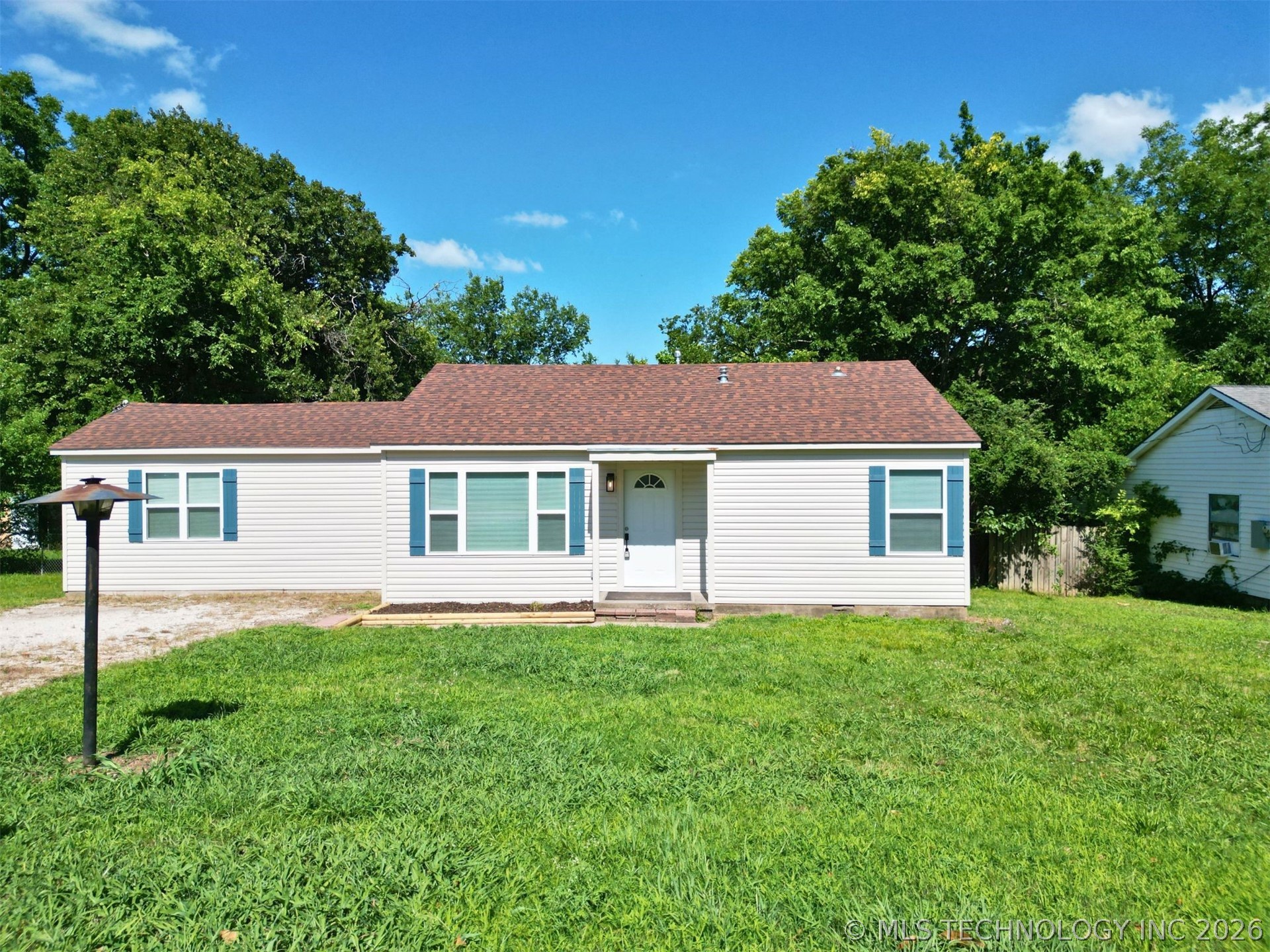1004 S Highland