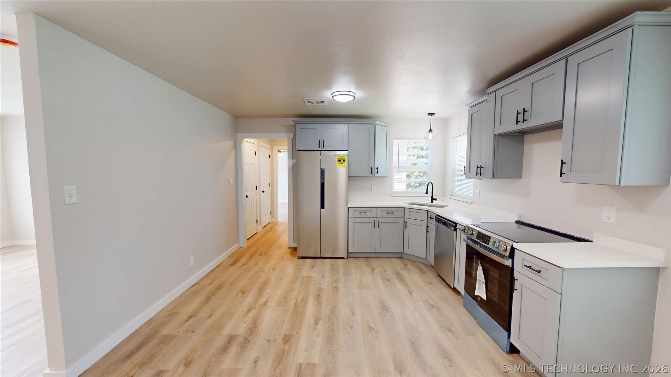 1004 S Highland