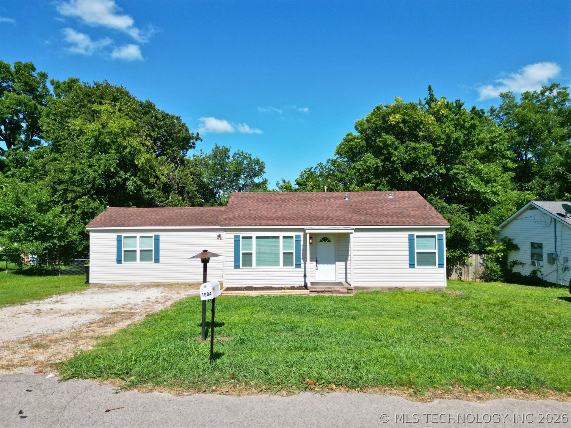 1004 S Highland