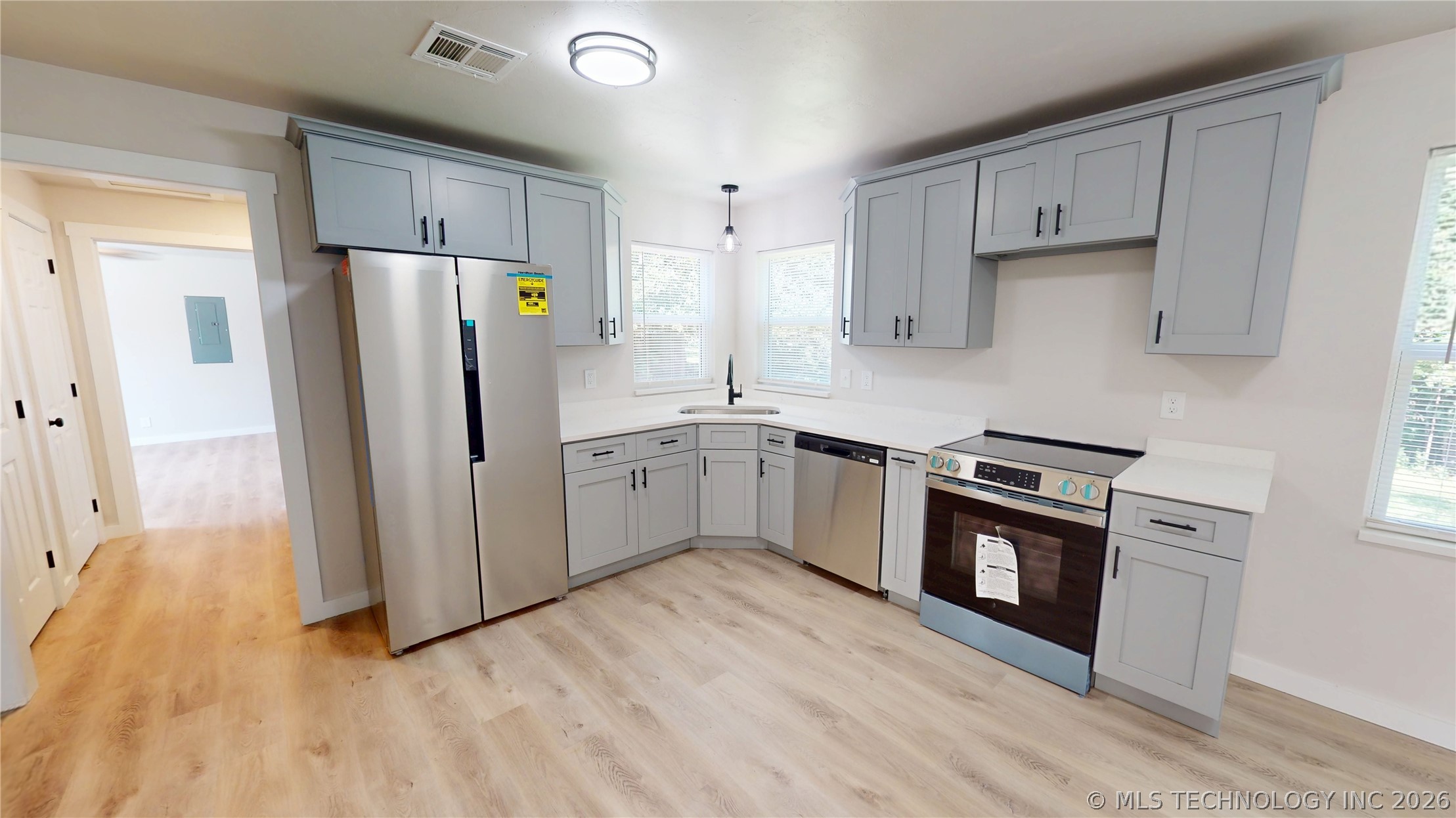 1004 S Highland