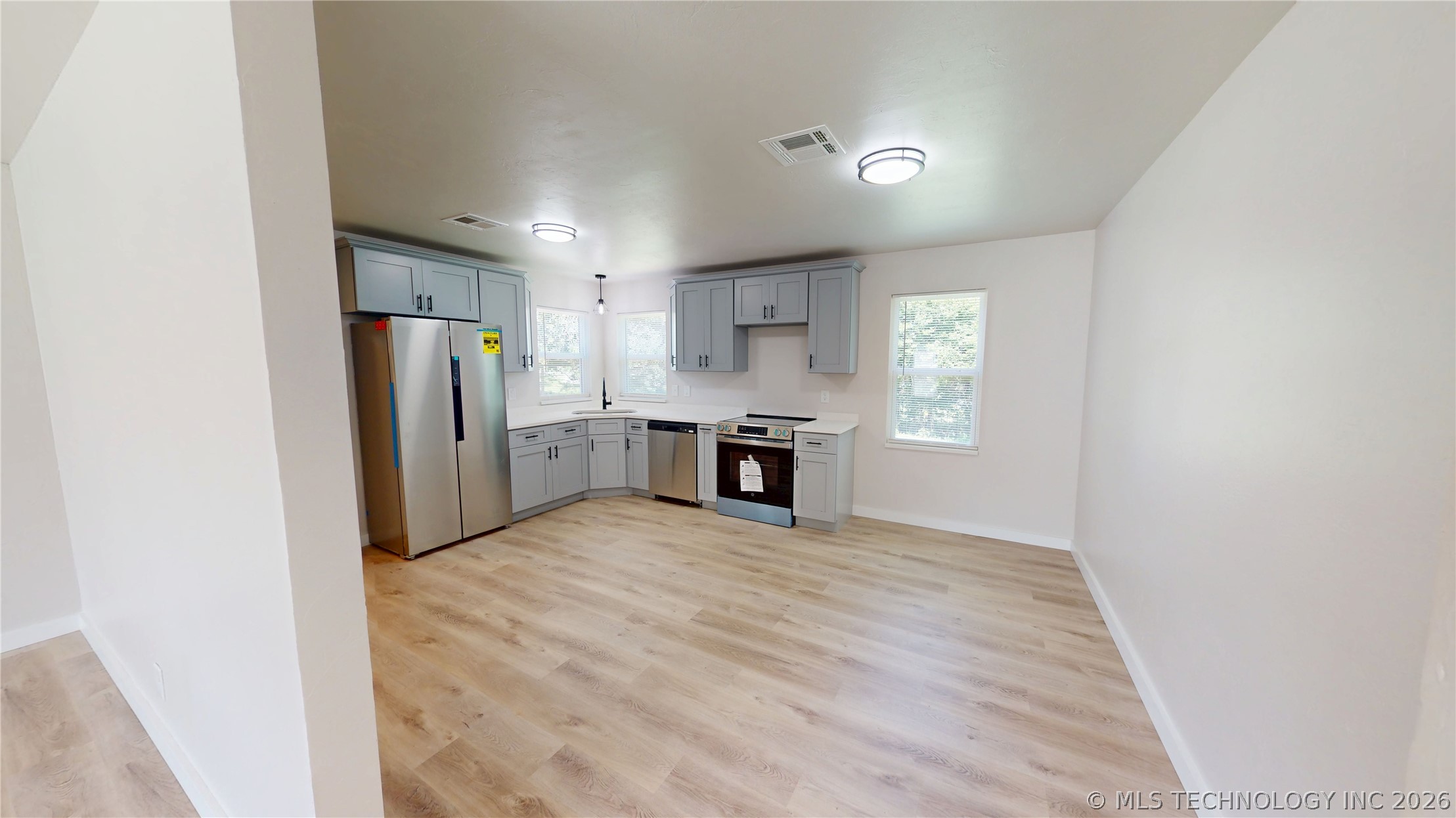 1004 S Highland