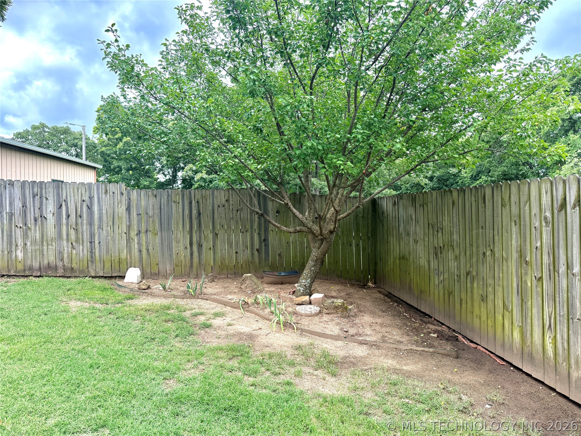 2513 Foliage
