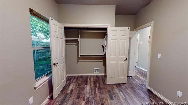 1831 E Oak Hills