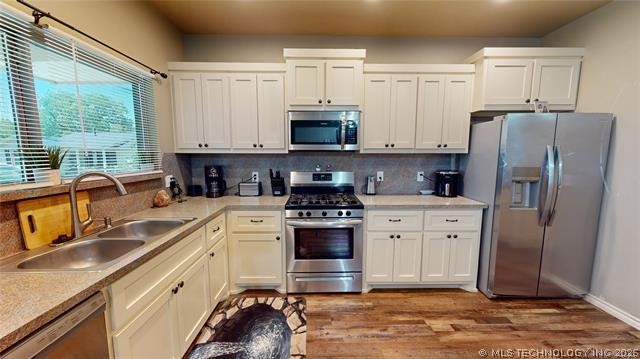 1831 E Oak Hills