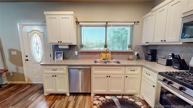1831 E Oak Hills