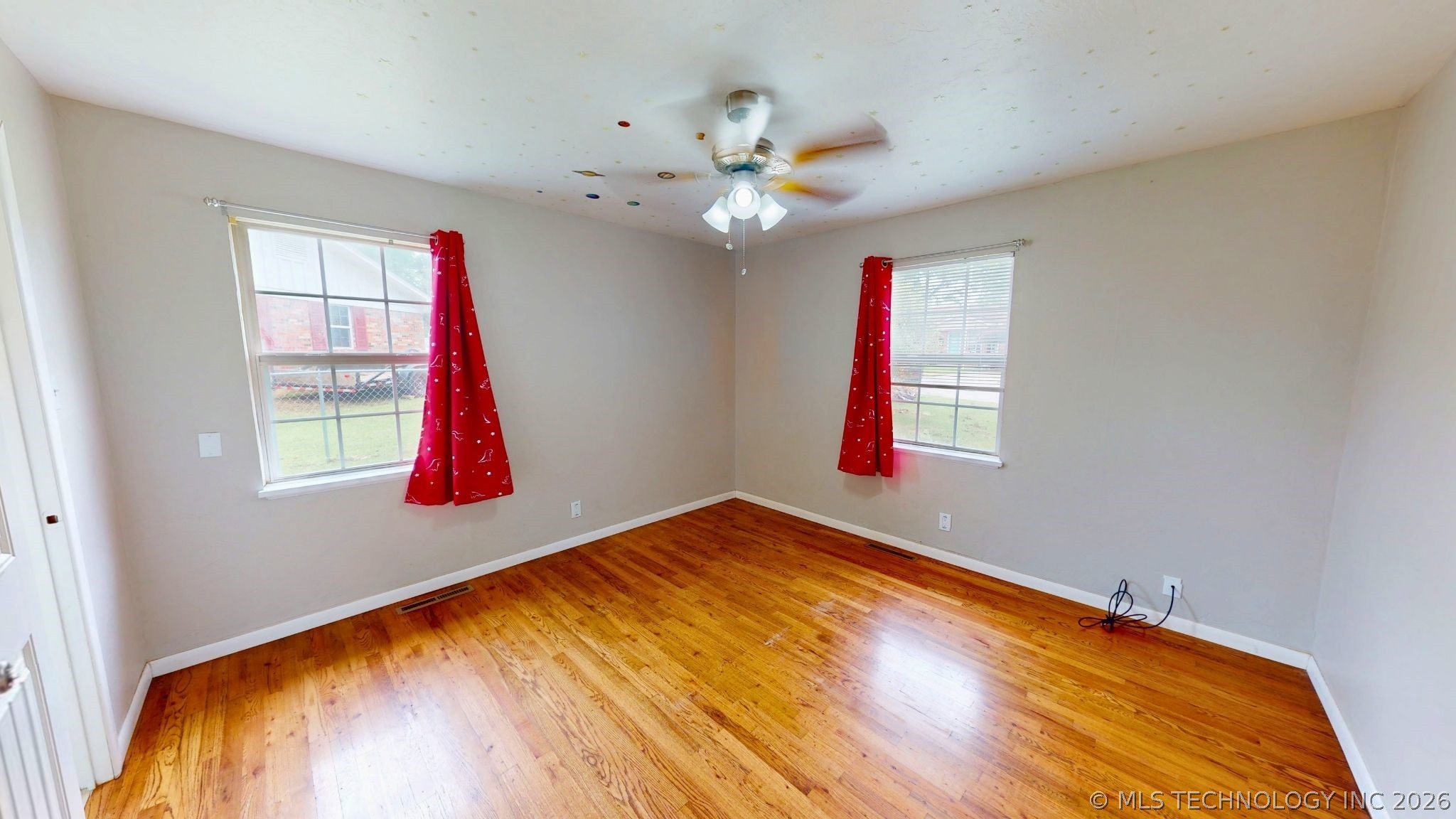 1830 E 17th