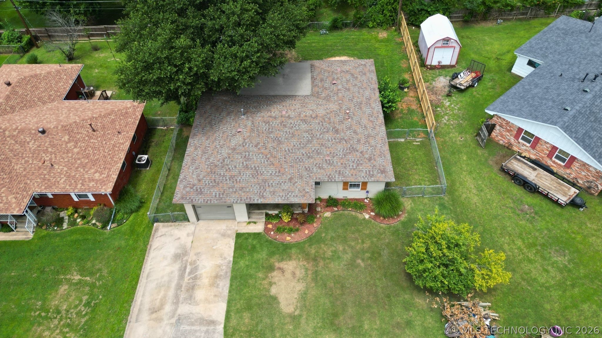 1830 E 17th