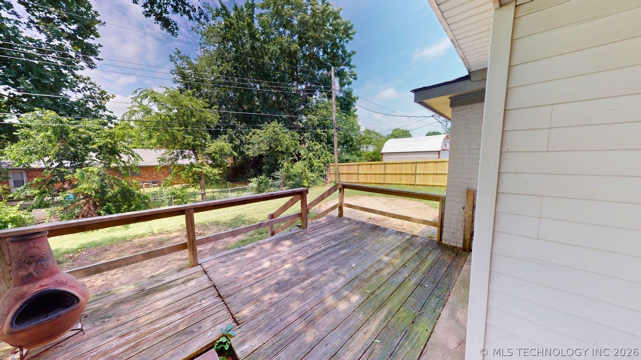 1830 E 17th