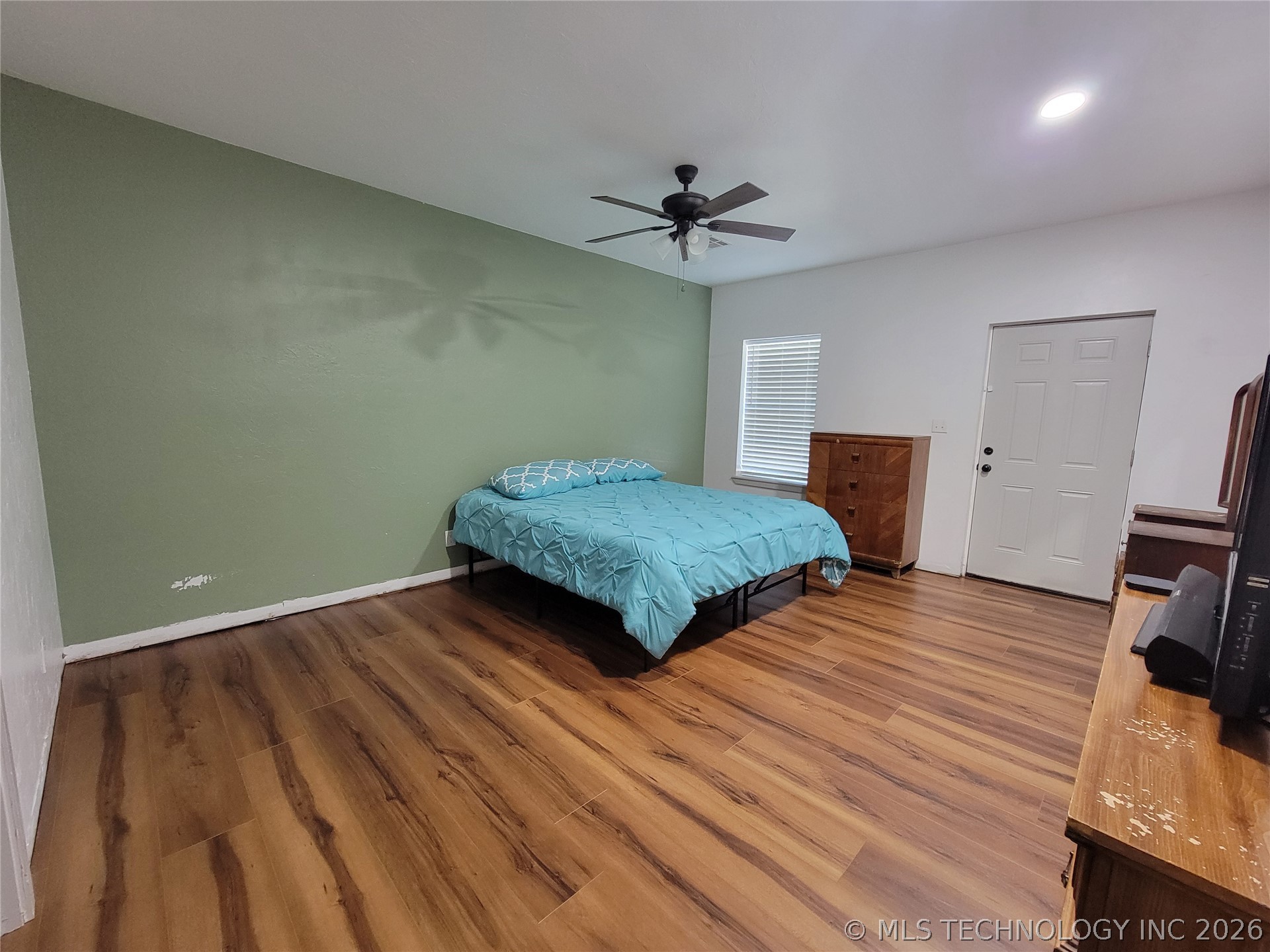 2913 120th NE