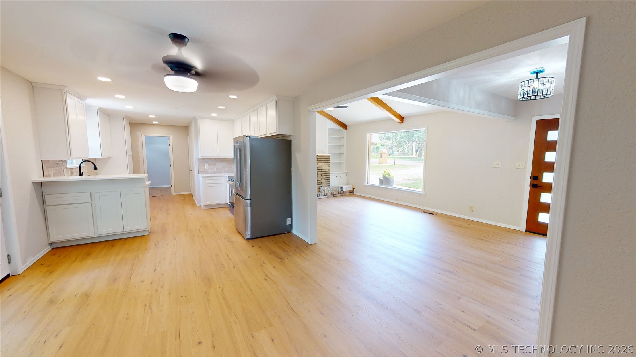 2600 Woodland