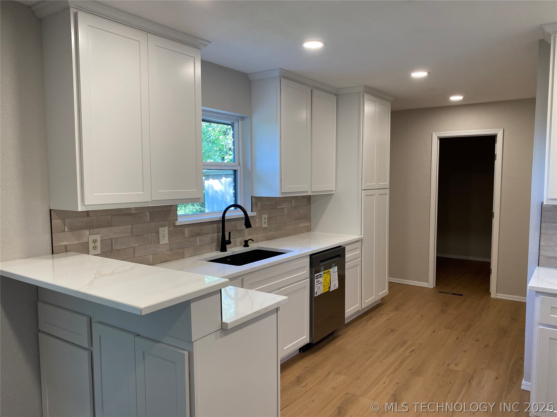 2600 Woodland