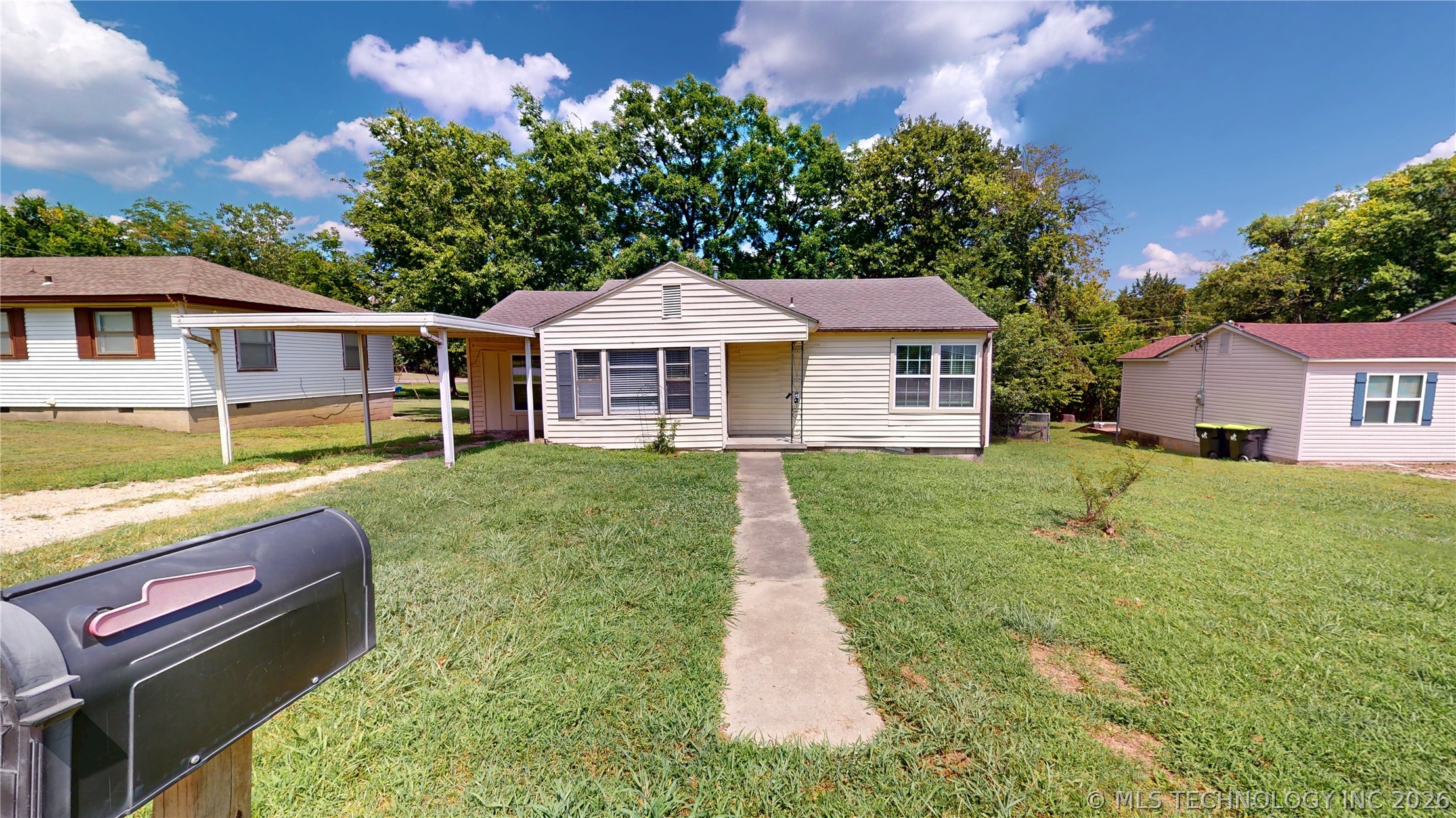 1002 S Highland