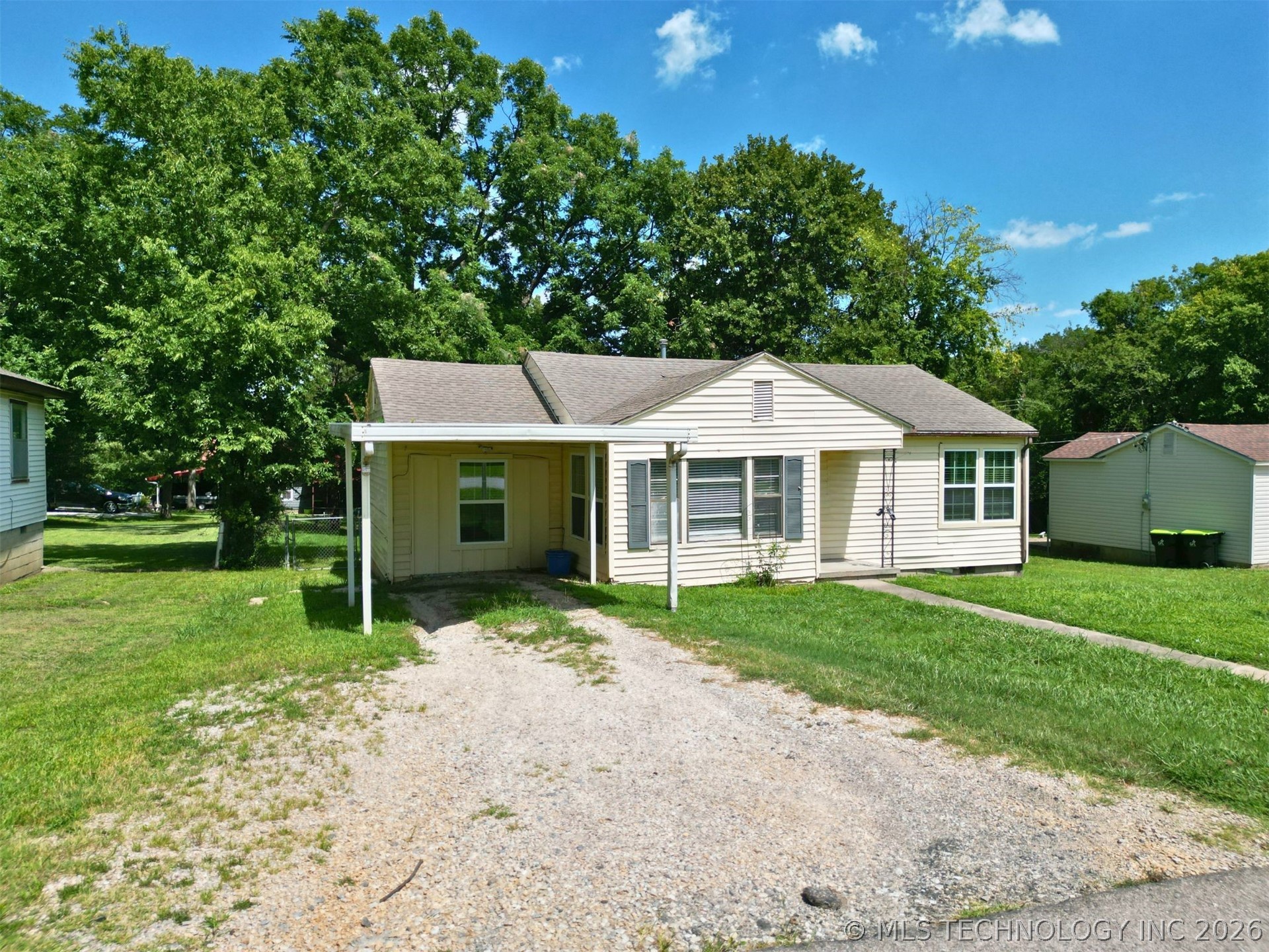 1002 S Highland