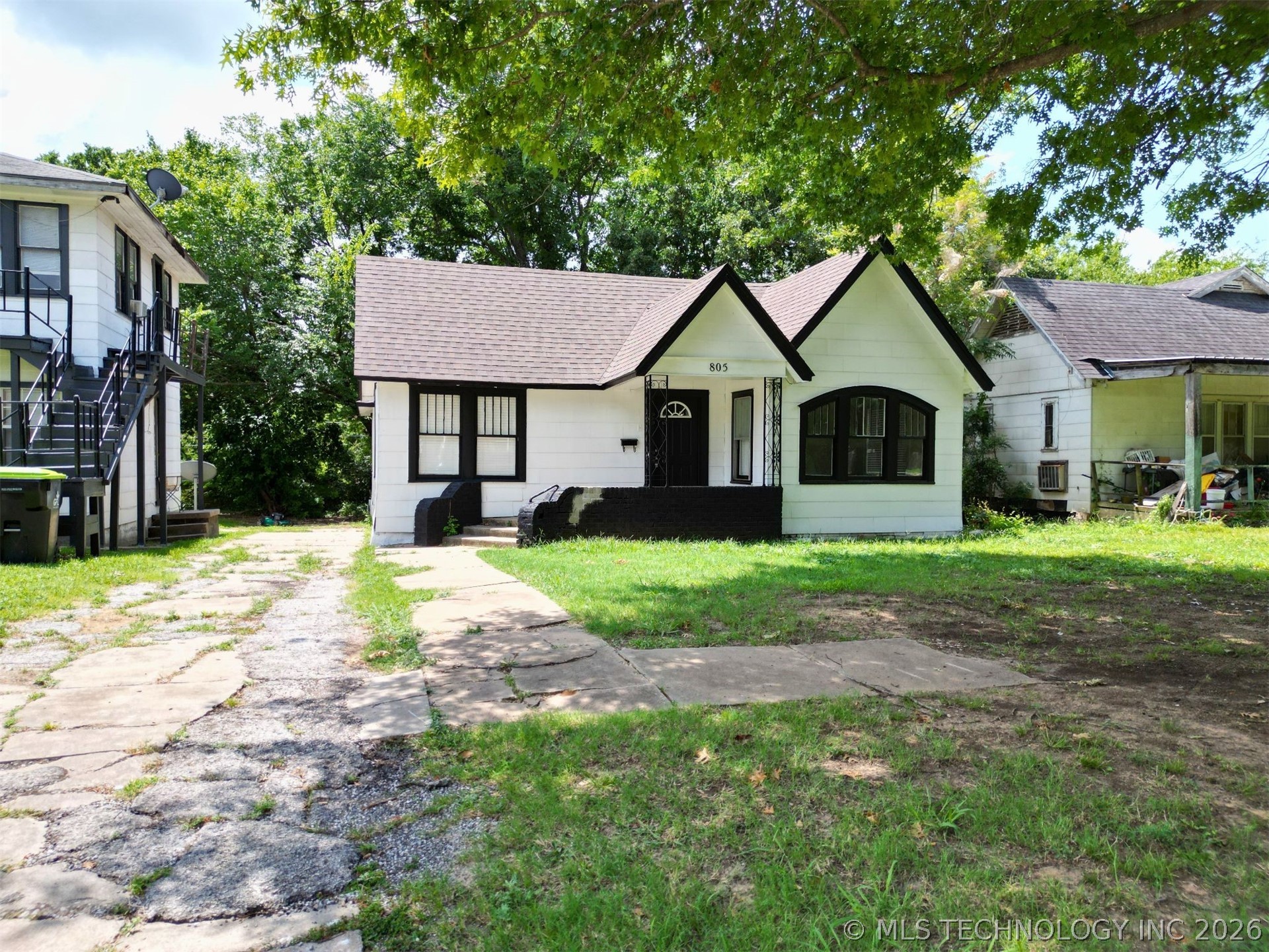 805 E 17th Street