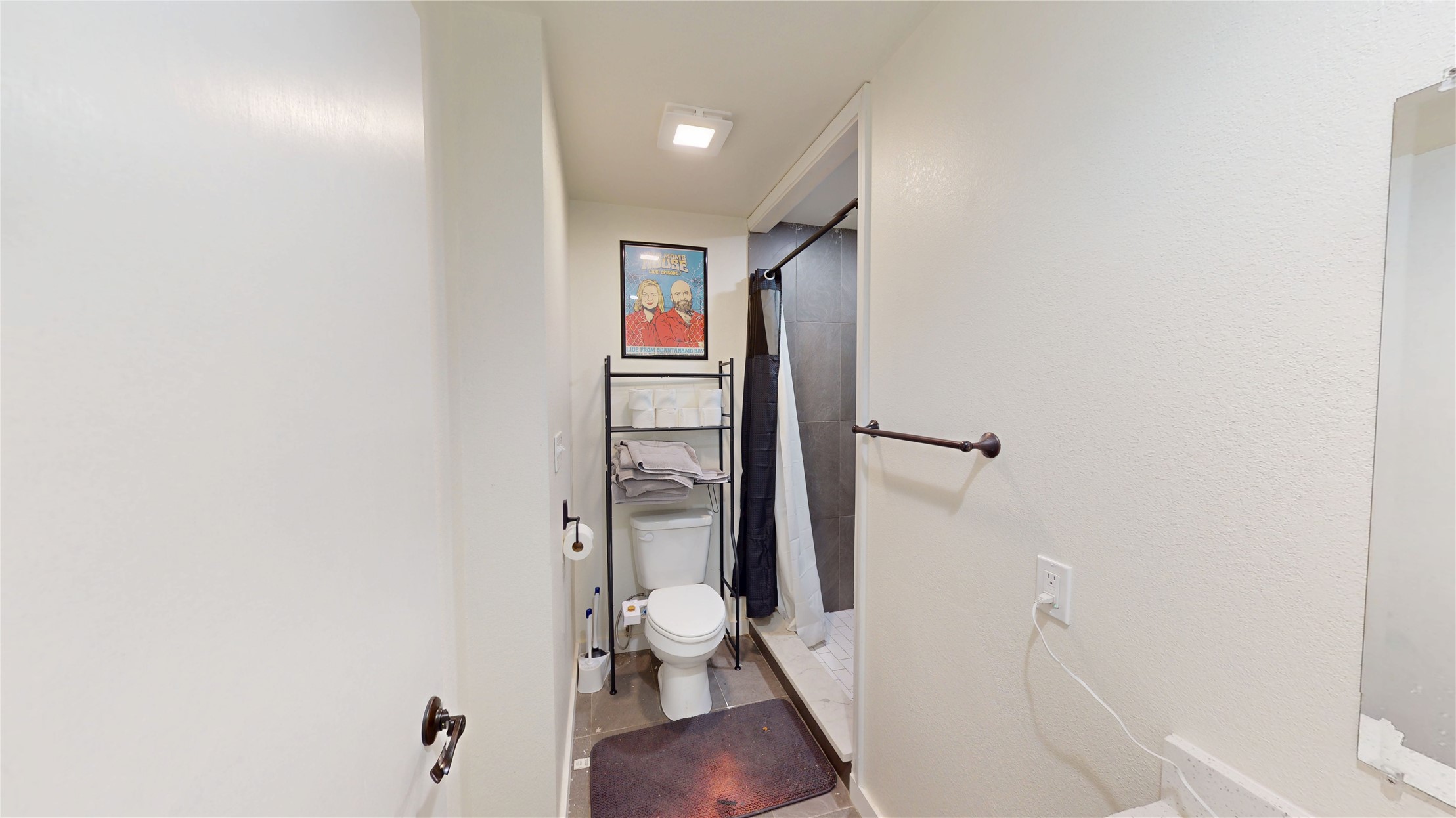817 E 15th