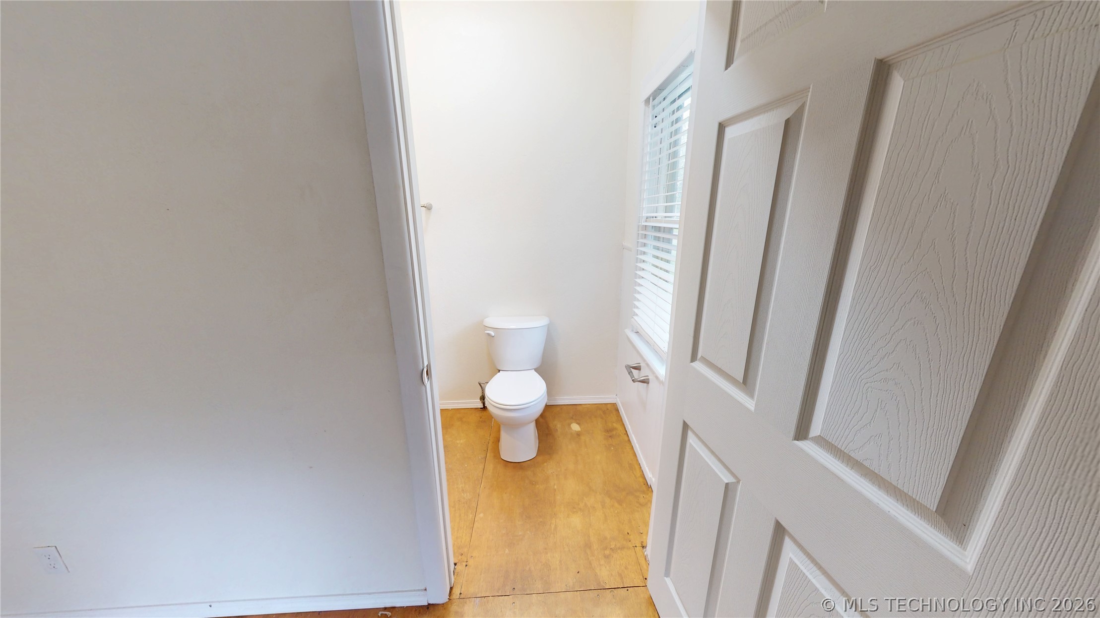 817 E 15th
